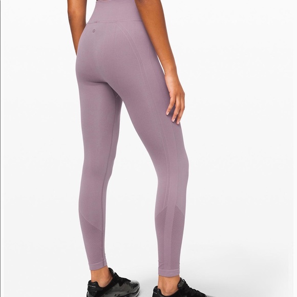 lululemon ebb to street tight! BRAND NEW WITH TAGS - Picture 2 of 8